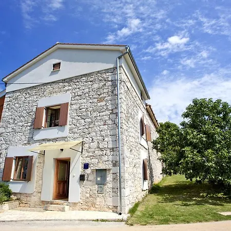 Stancija Becic * Mugeba