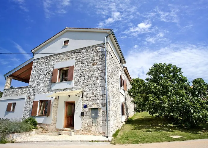 Stancija Becic * Mugeba