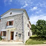 Stancija Becic * Mugeba